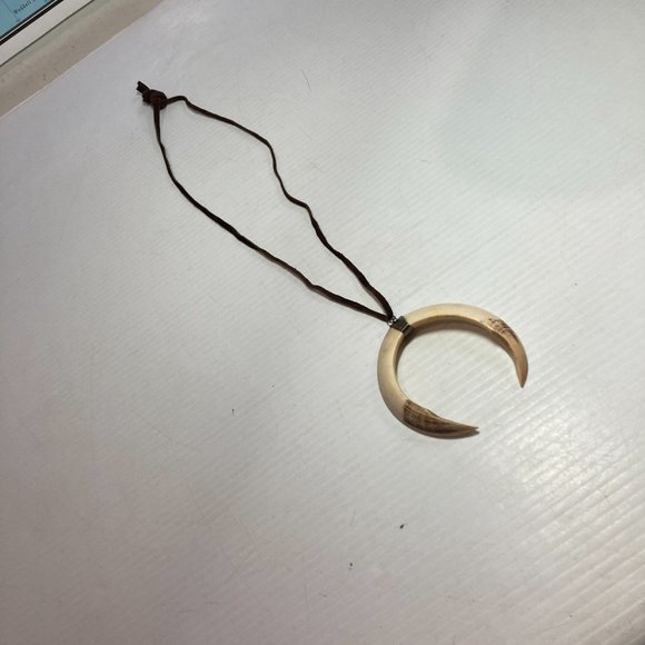 Wild Pig Warthog Tusk Necklace - Picture 7 of 10